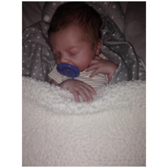 Meet your Posher, Chloe - Picture 5 of 6